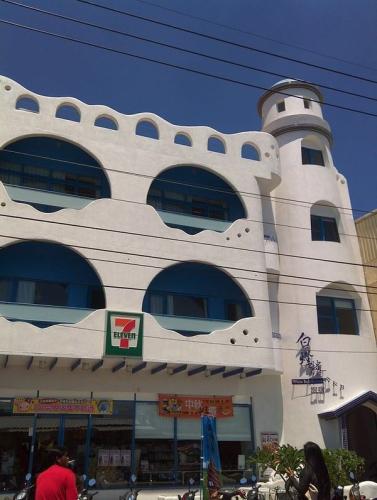 地中海超商內部